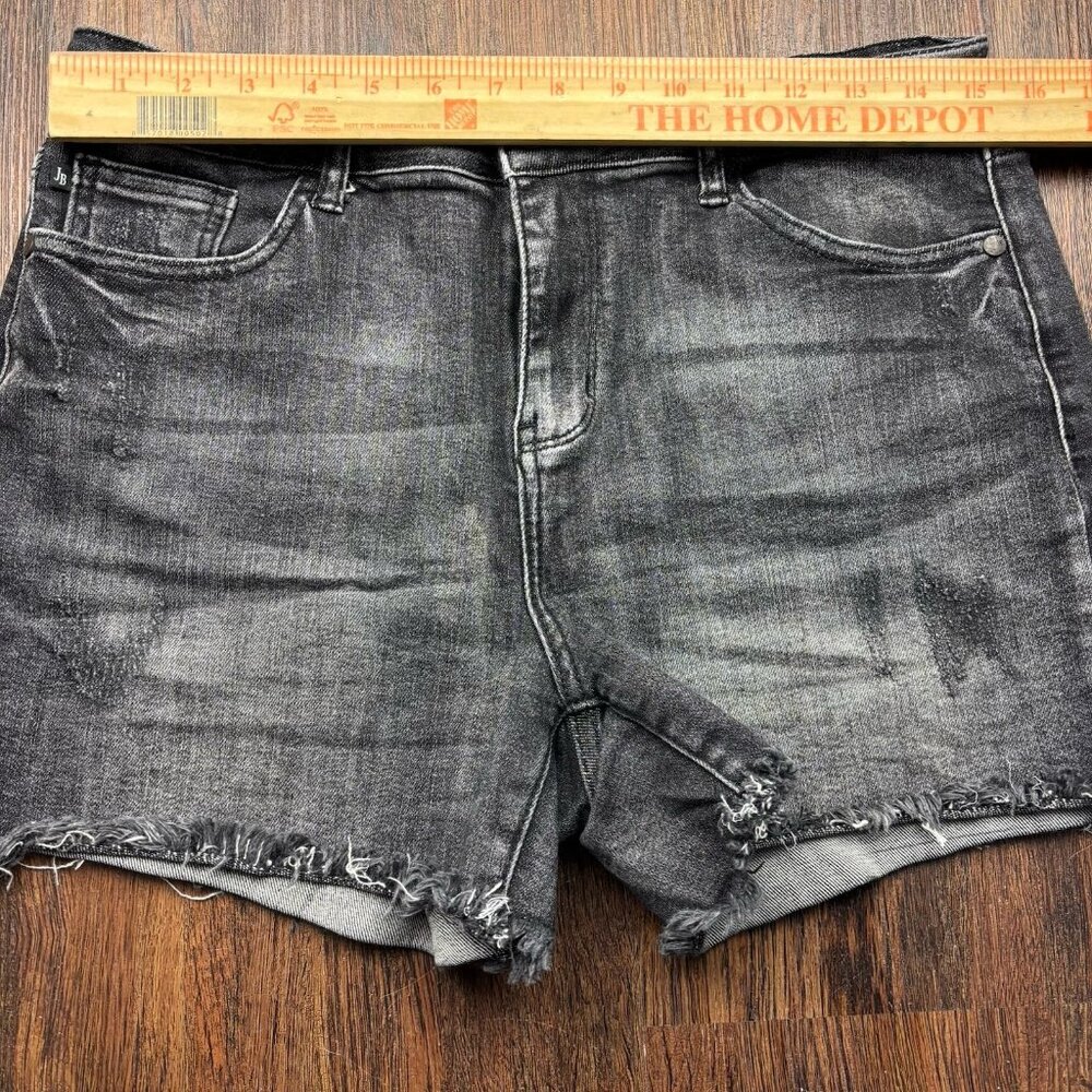 Judy Blue Cutoff Shorts Distressed Faded Black  Raw Hem JB150035 Women’s Size L - Picture 4 of 9